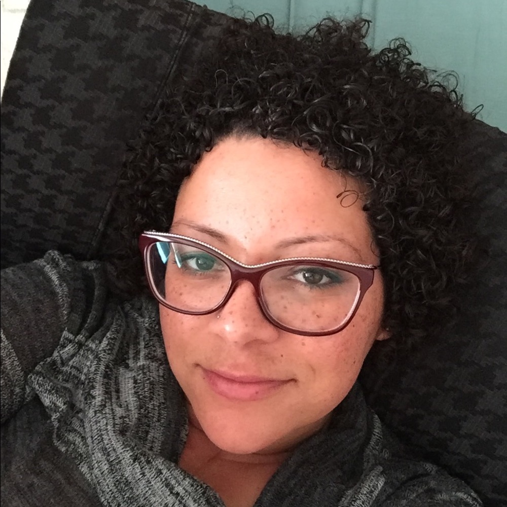 Meet your Posher, Latonys